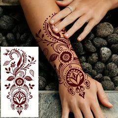 hand tatoo